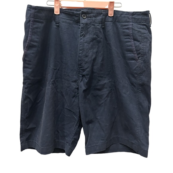 Old Navy Built-In Flex Rotation Chino Shorts - Picture 4 of 5
